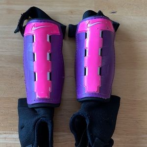 Nike youth shin guards